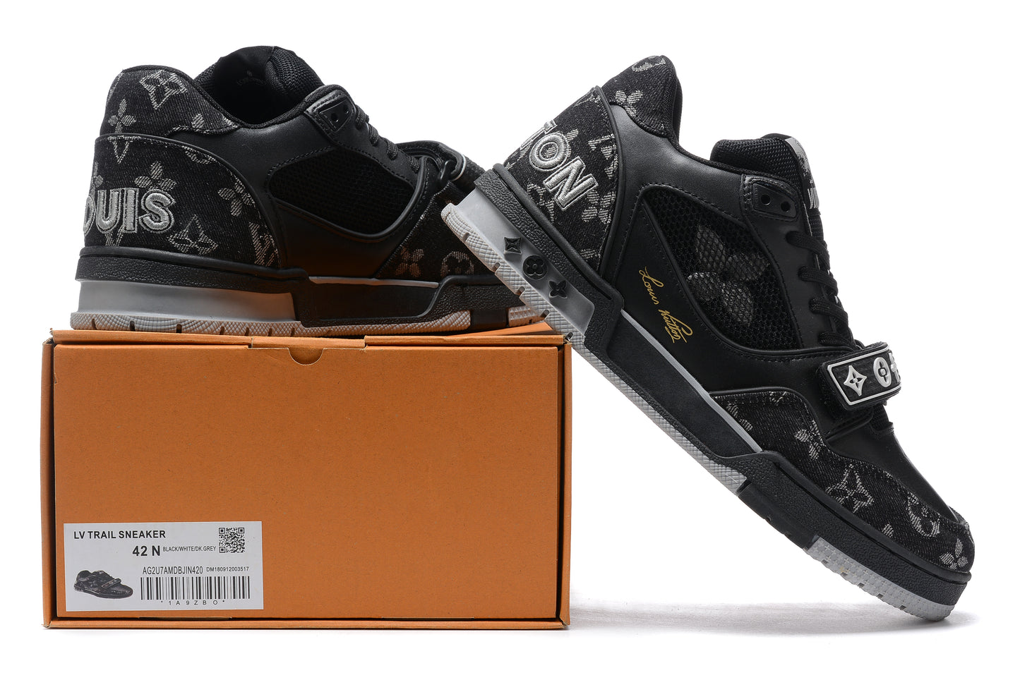 Louis Vuitton Trainer Sneaker 2 Black