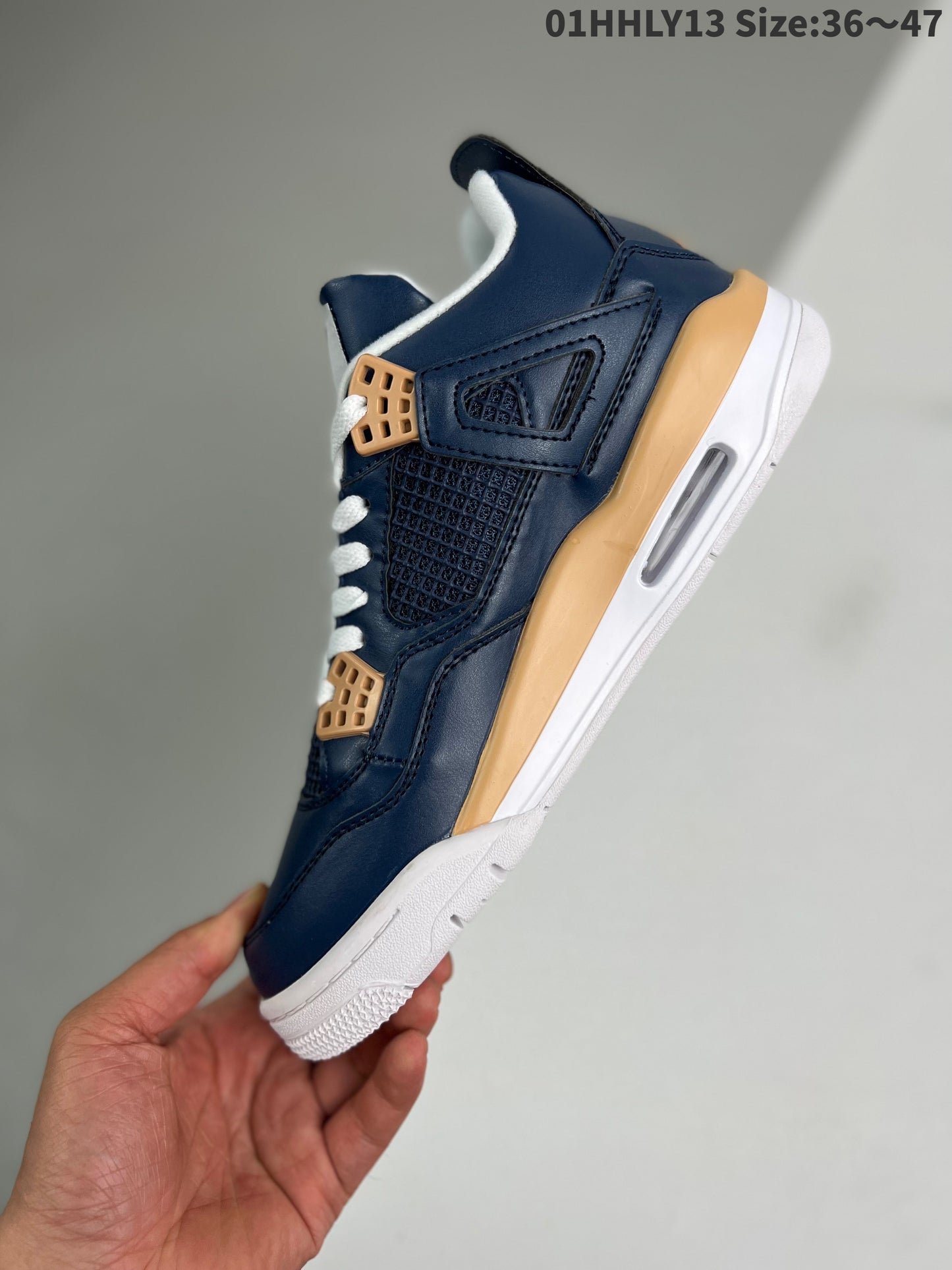 Nike Air Jordan 4 Retro "Columbia"