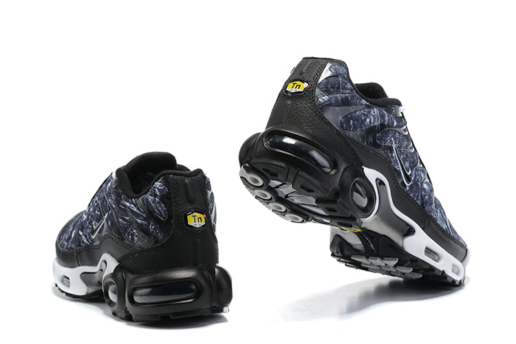 Giornale Nike Air Max Plus TN