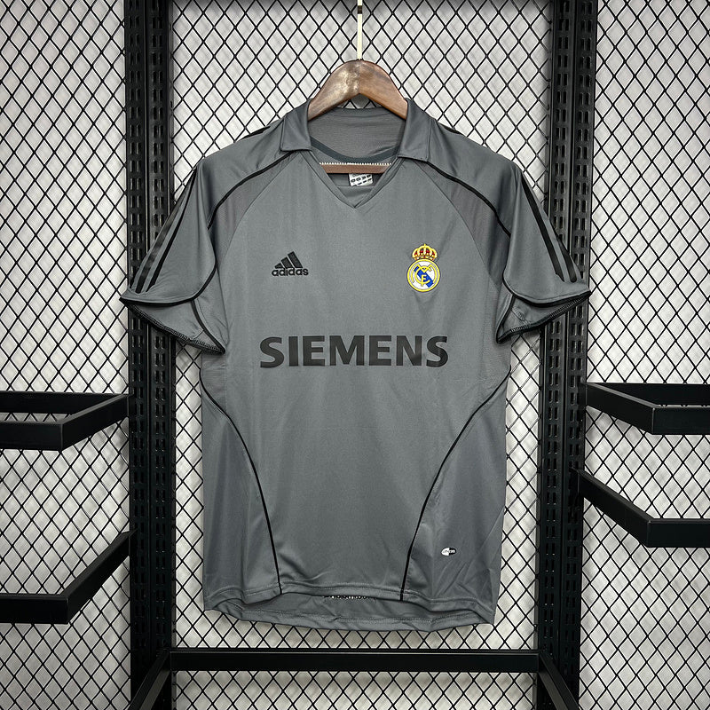 Real Madrid 2005/06 Retro