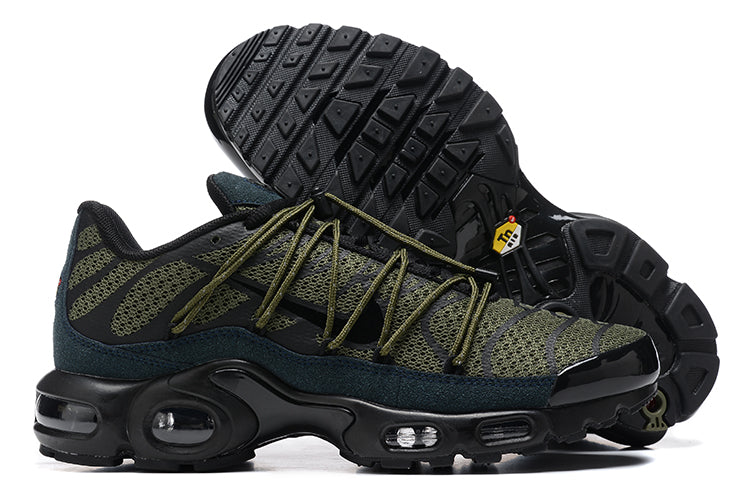 Nike air max plus utility cargo