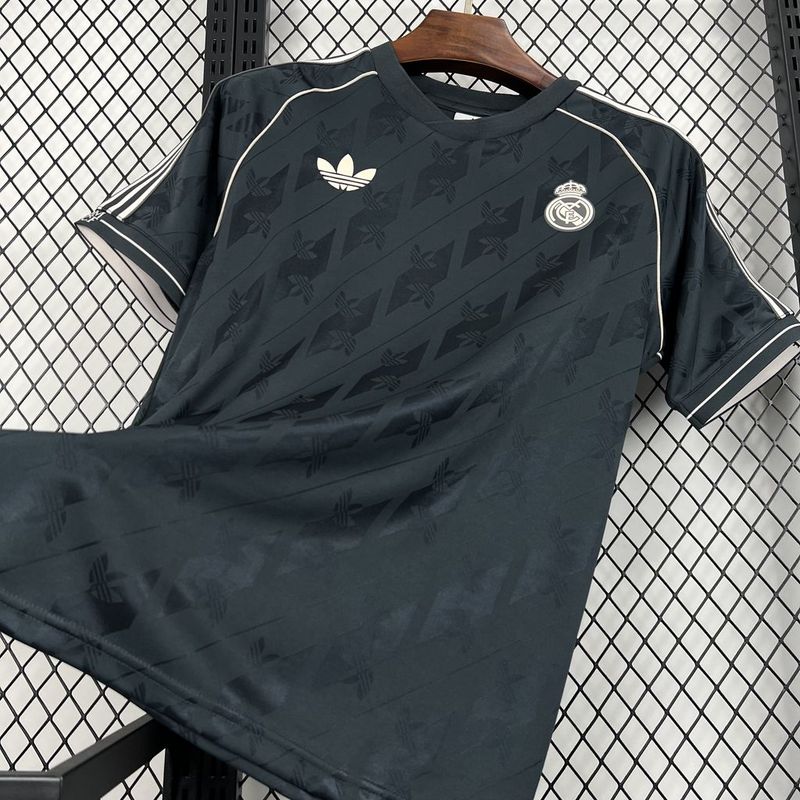 Retro real madrid special 24/25