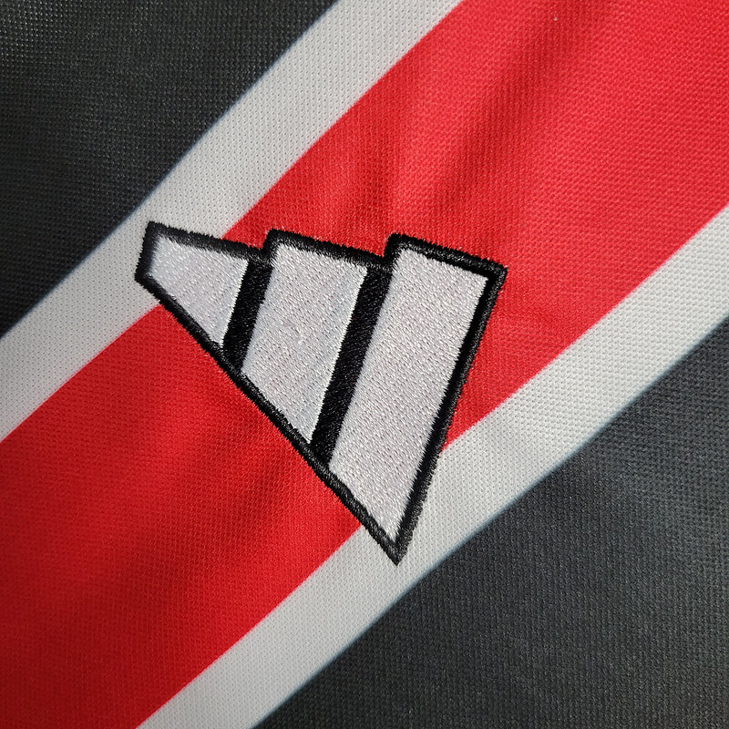 Sao Paulo away 23/24