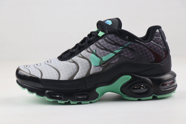 Nike air max plus TN green glow