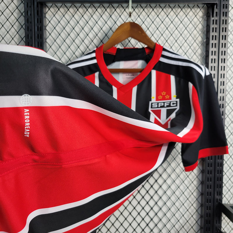 Sao Paulo away 23/24