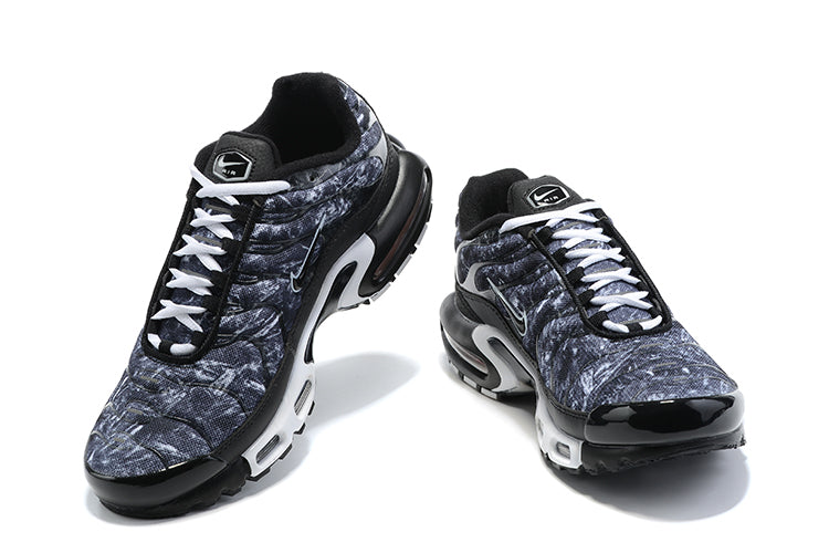 Giornale Nike Air Max Plus TN