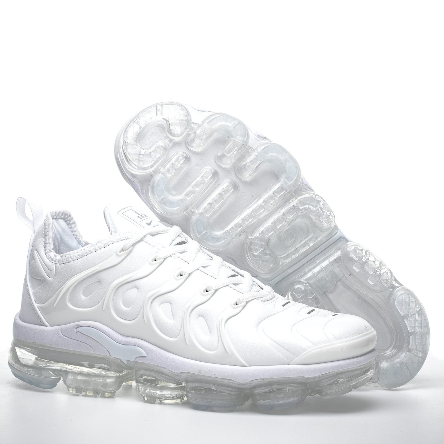 Nike air vapormax plus triple white