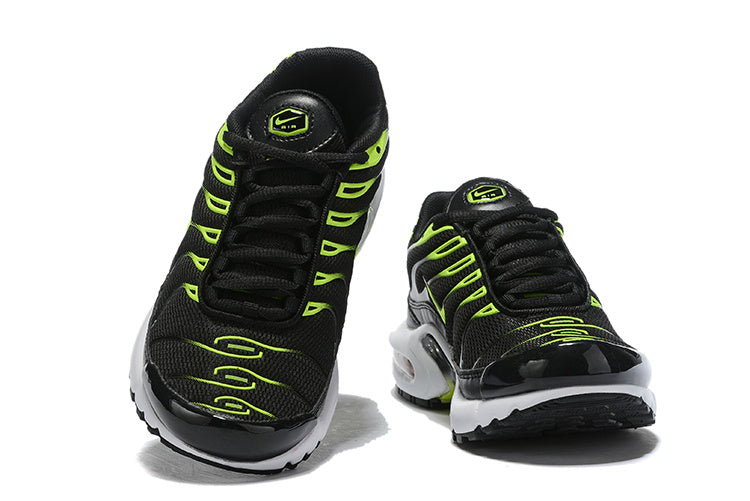 Nike air max plus TN black green