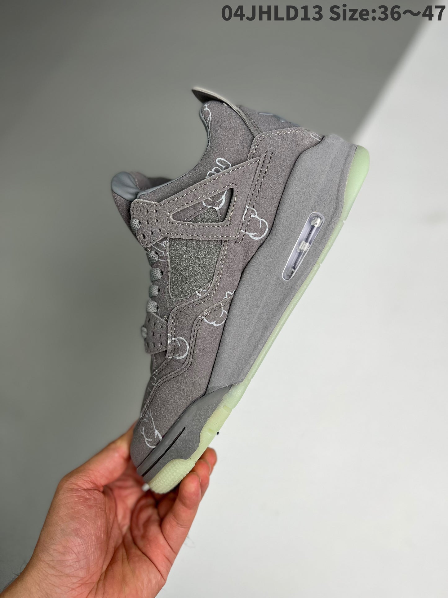 Nike Air jordan 4 X KAWS