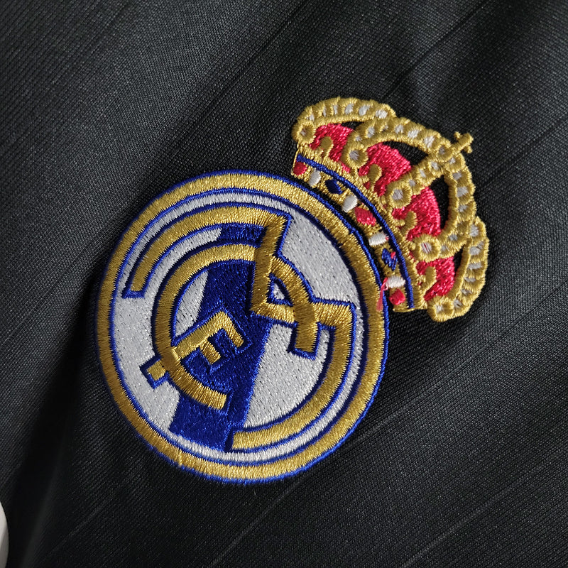 Retro real madrid two guest 06/07