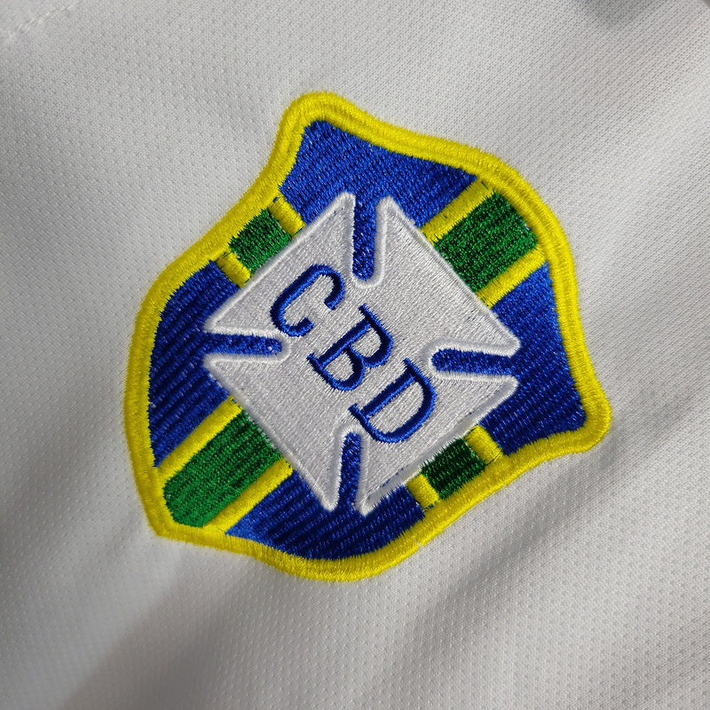 Retro Brazil White 2004