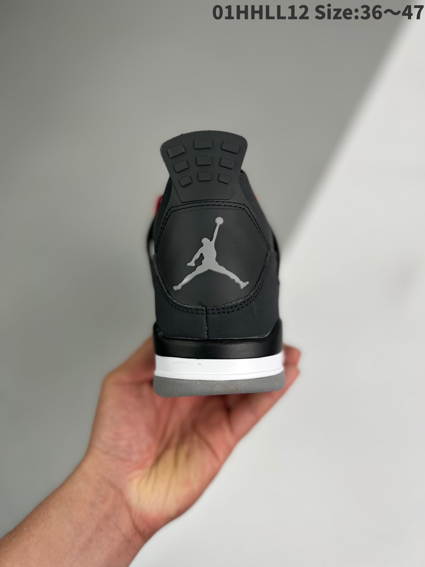 Nike Air Jordan 4 Retro "Bred"