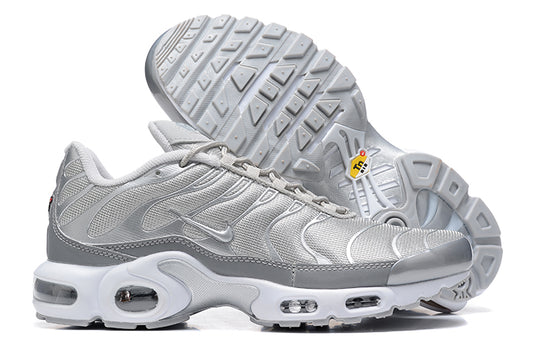 Nike air max plus TN “Metallic Silver”