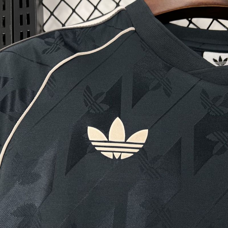 Retro real madrid special 24/25